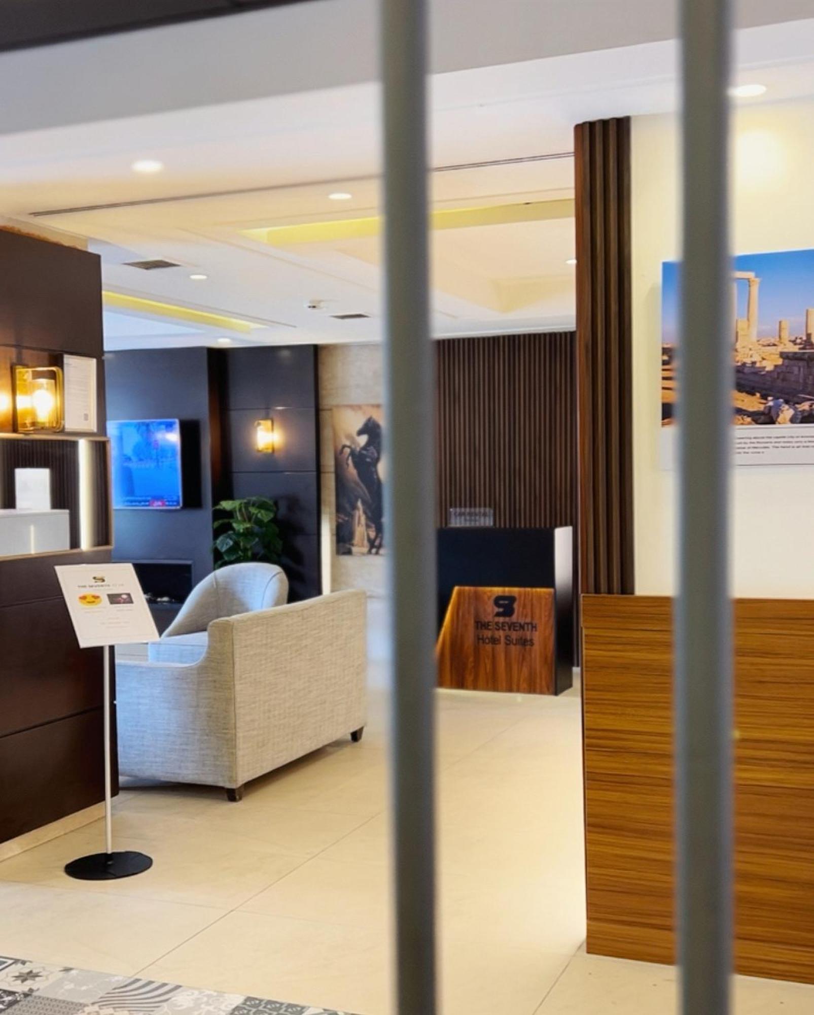 The Seventh Star Hotel Suites Amman Exterior photo