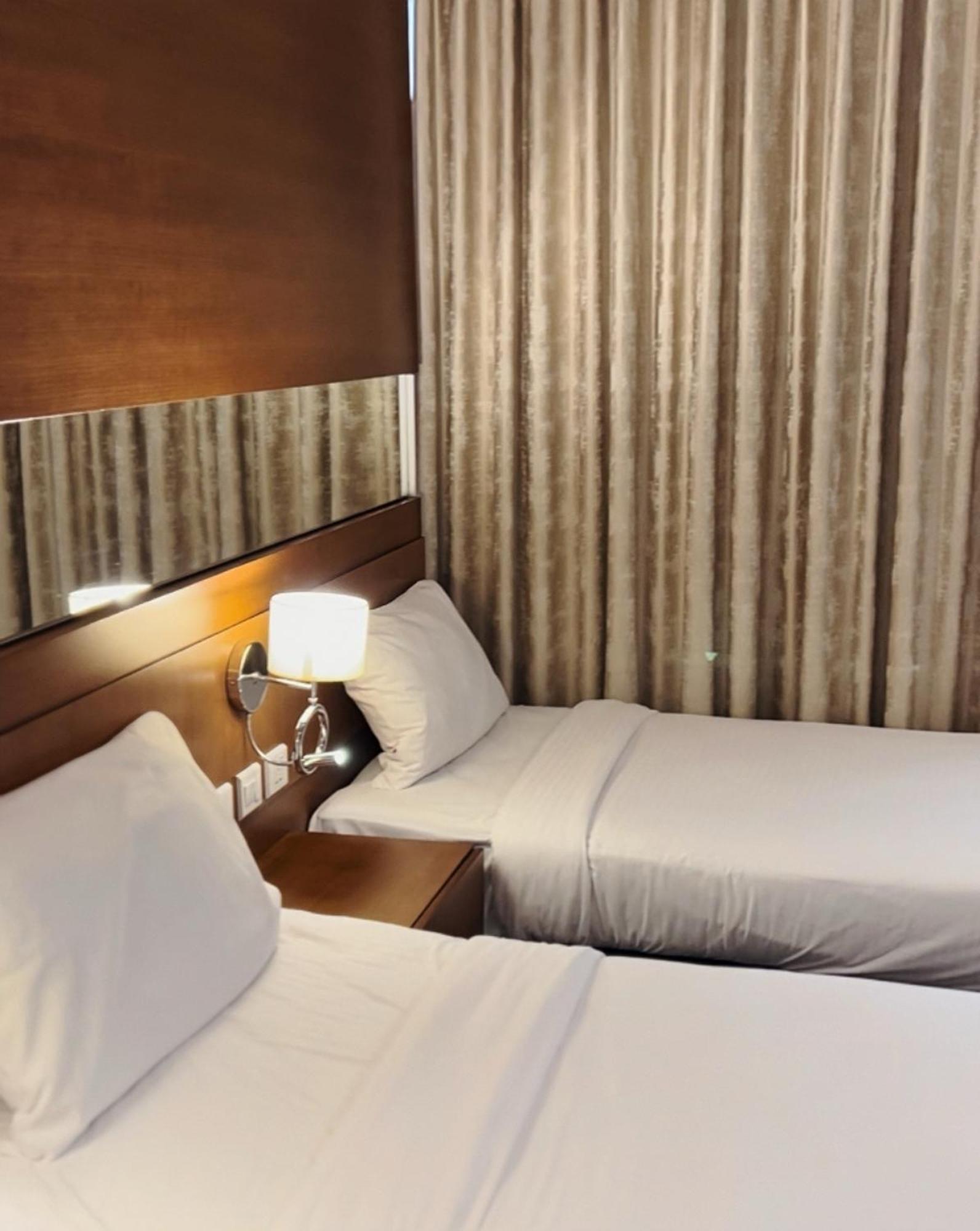 The Seventh Star Hotel Suites Amman Exterior photo